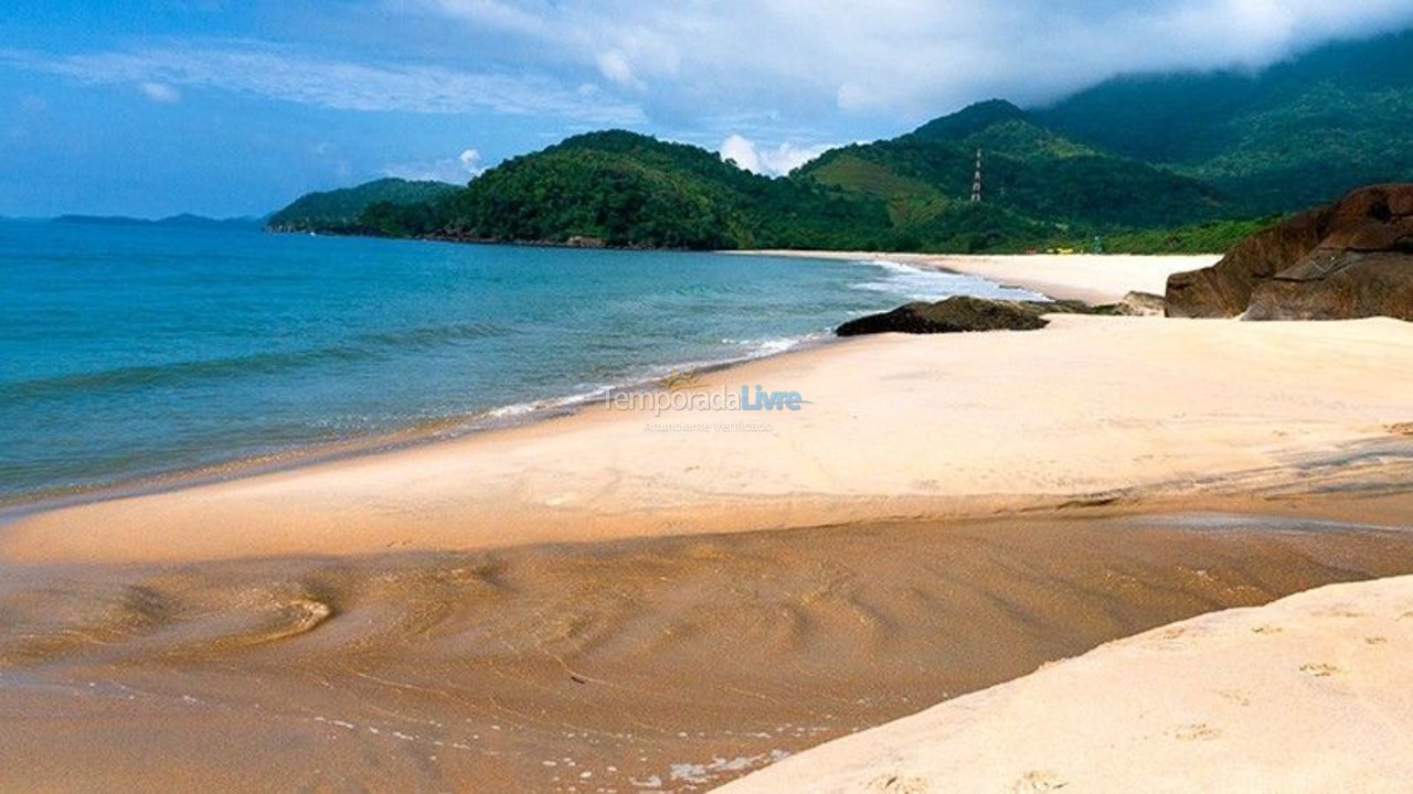 Casa para alquiler de vacaciones em Ubatuba (Praia Prumirim)