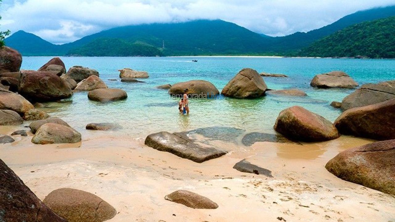 Casa para alquiler de vacaciones em Ubatuba (Praia Prumirim)