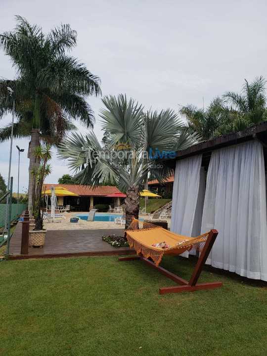 Chácara / sítio para aluguel de temporada em águas de São Pedro (Vertentes das águas)