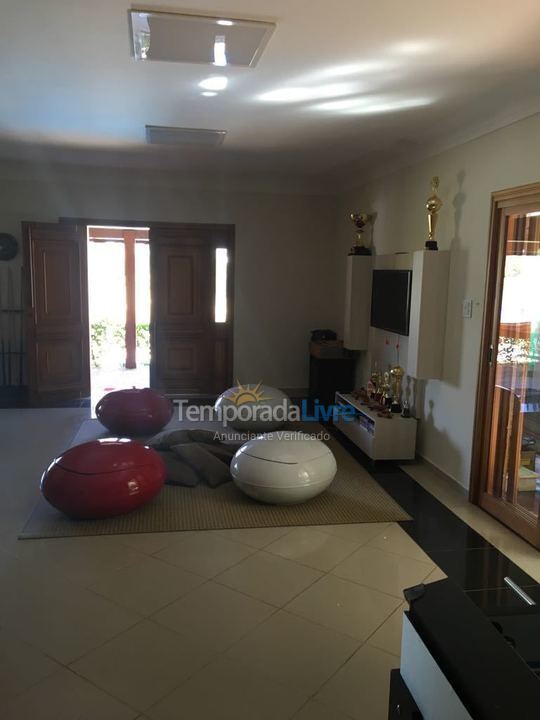 Chácara / sítio para aluguel de temporada em águas de São Pedro (Vertentes das águas)