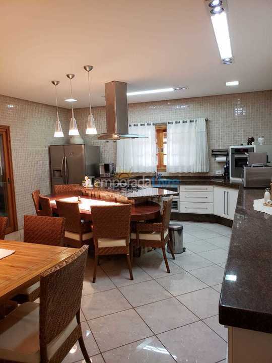 Chácara / sítio para aluguel de temporada em águas de São Pedro (Vertentes das águas)