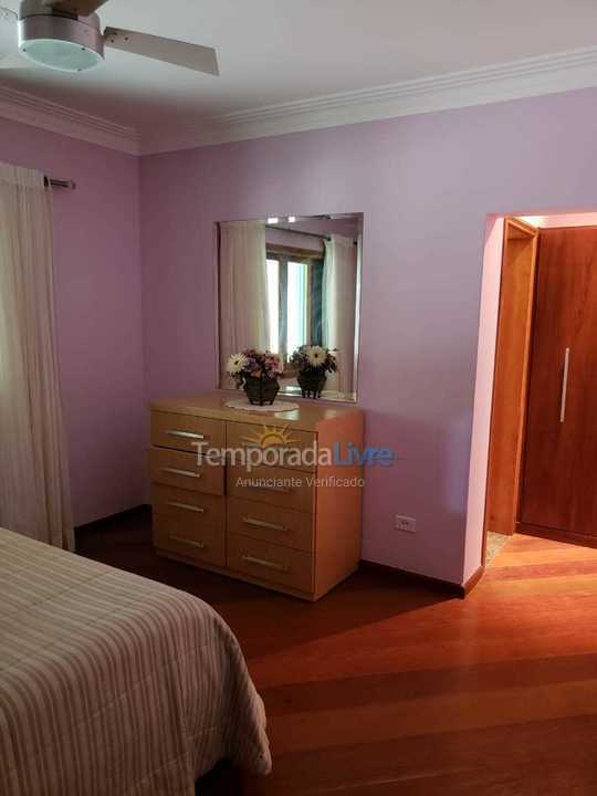 Chácara / sítio para aluguel de temporada em águas de São Pedro (Vertentes das águas)