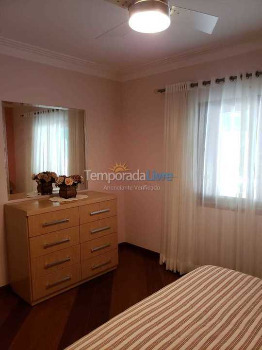 Chácara / sítio para aluguel de temporada em águas de São Pedro (Vertentes das águas)