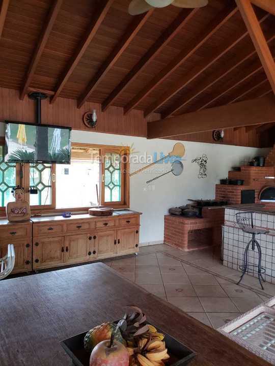 Chácara / sítio para aluguel de temporada em águas de São Pedro (Vertentes das águas)