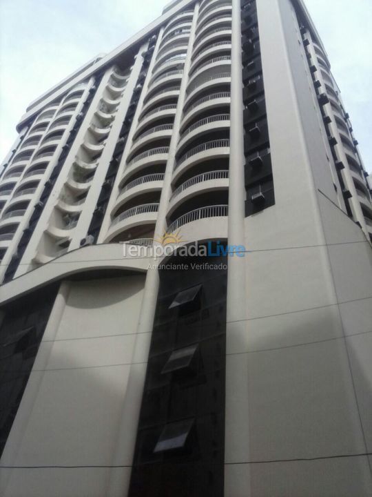 Apartamento para aluguel de temporada em Guarujá (Pitangueiras)