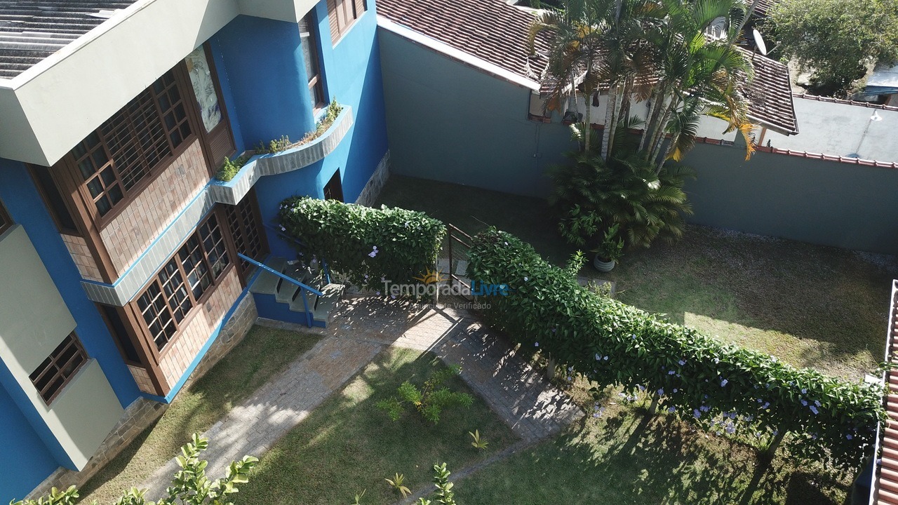 Casa para aluguel de temporada em Ubatuba (Enseada)