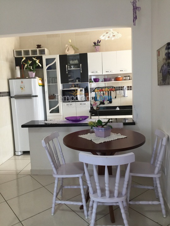 Apartamento para aluguel de temporada em Praia Grande (Praia do Caiçara)