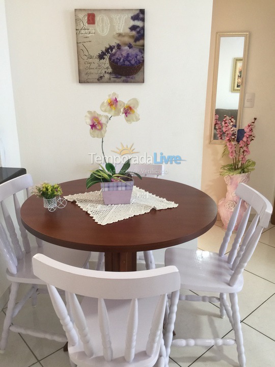 Apartamento para aluguel de temporada em Praia Grande (Praia do Caiçara)