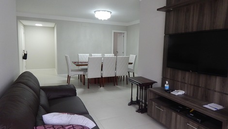 APARTAMENTO NA MELHOR PARTE DA PRAIA DOS INGLESES