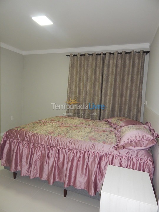 Apartamento para aluguel de temporada em Florianopolis (Praia dos Ingleses)