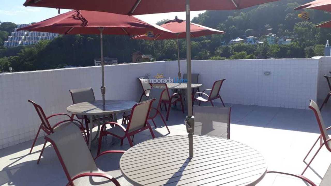 Apartment for vacation rental in Ubatuba (Praia das Toninhas)