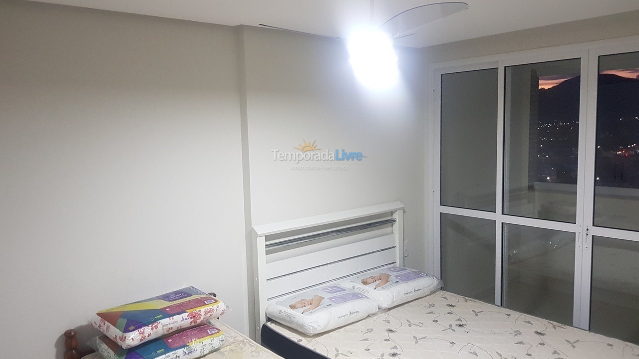 Apartamento para aluguel de temporada em Guarapari (Praia do Morro)