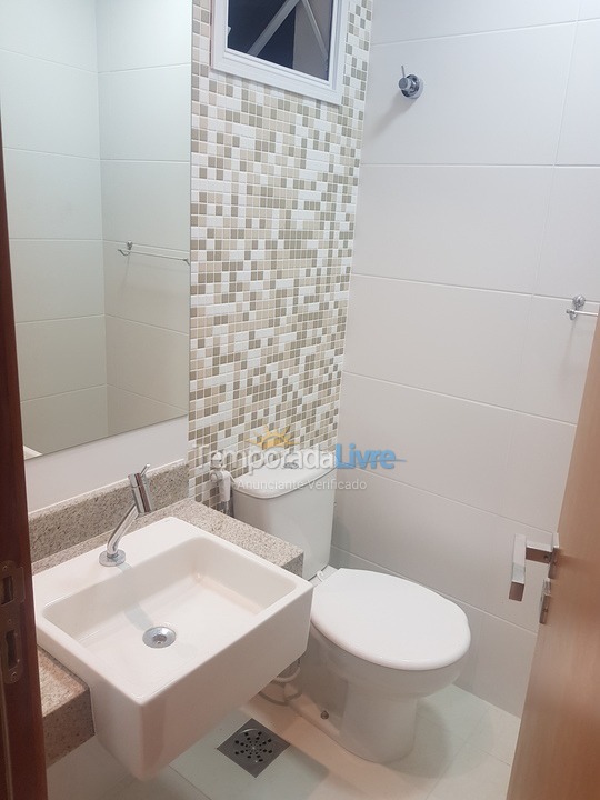 Apartamento para aluguel de temporada em Guarapari (Praia do Morro)