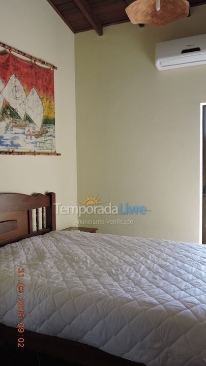 Casa para aluguel de temporada em Ubatuba (Praia das Toninhas)