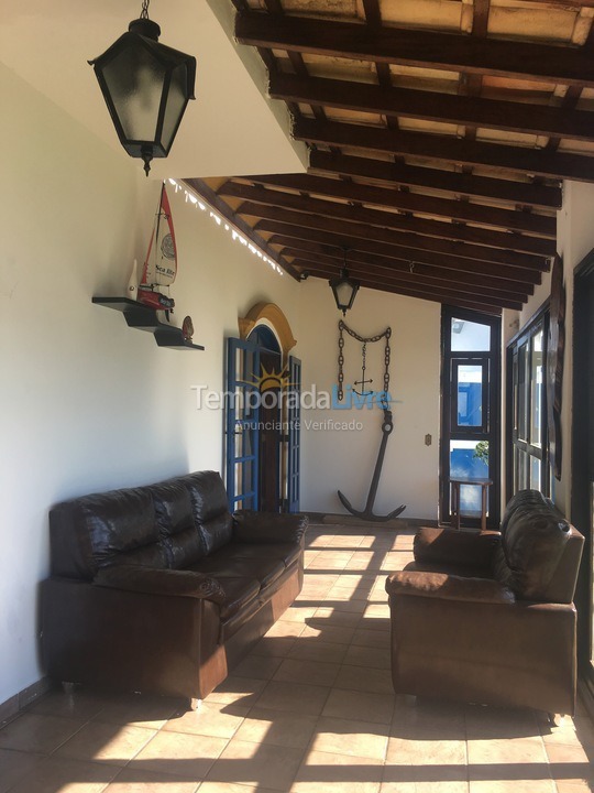 Casa para aluguel de temporada em São Sebastião (Praia deserta)