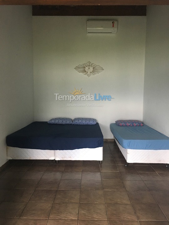 Casa para aluguel de temporada em São Sebastião (Praia deserta)