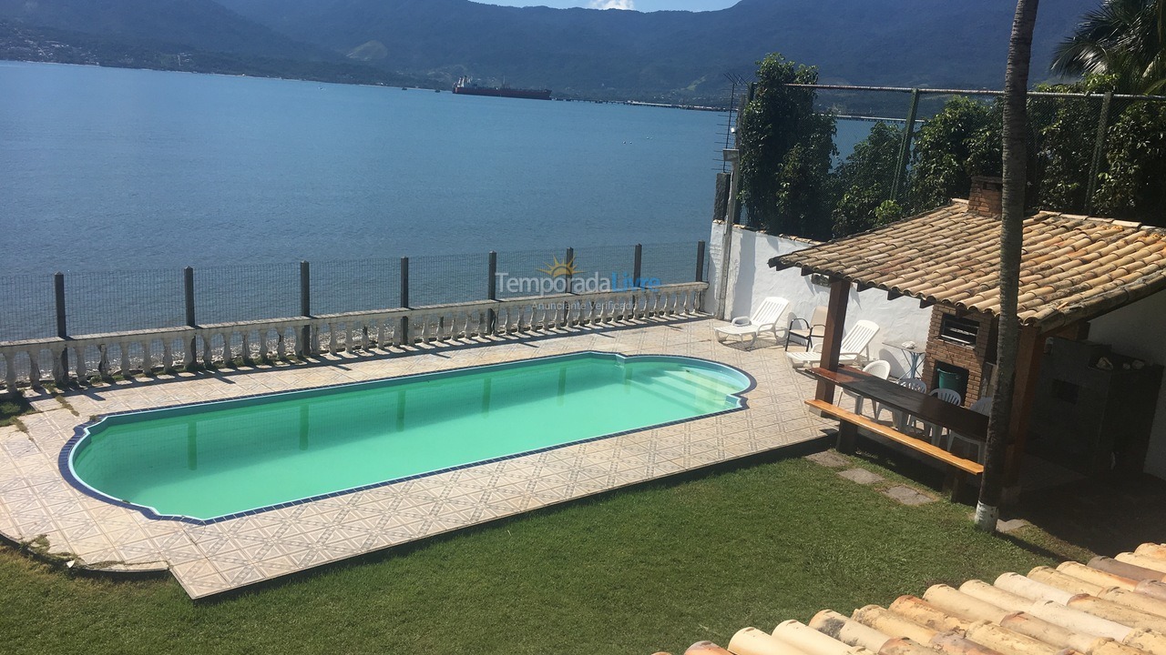 Casa para aluguel de temporada em São Sebastião (Praia deserta)
