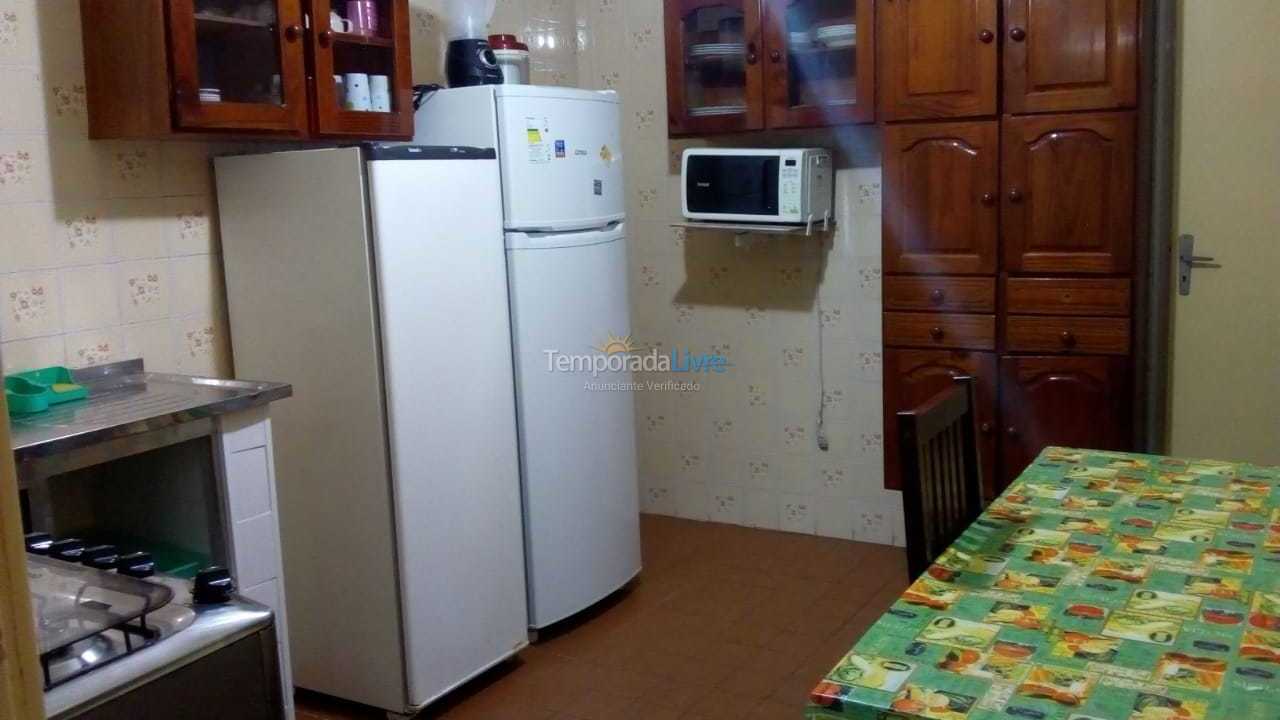 Apartamento para aluguel de temporada em Praia Grande (Aviação)