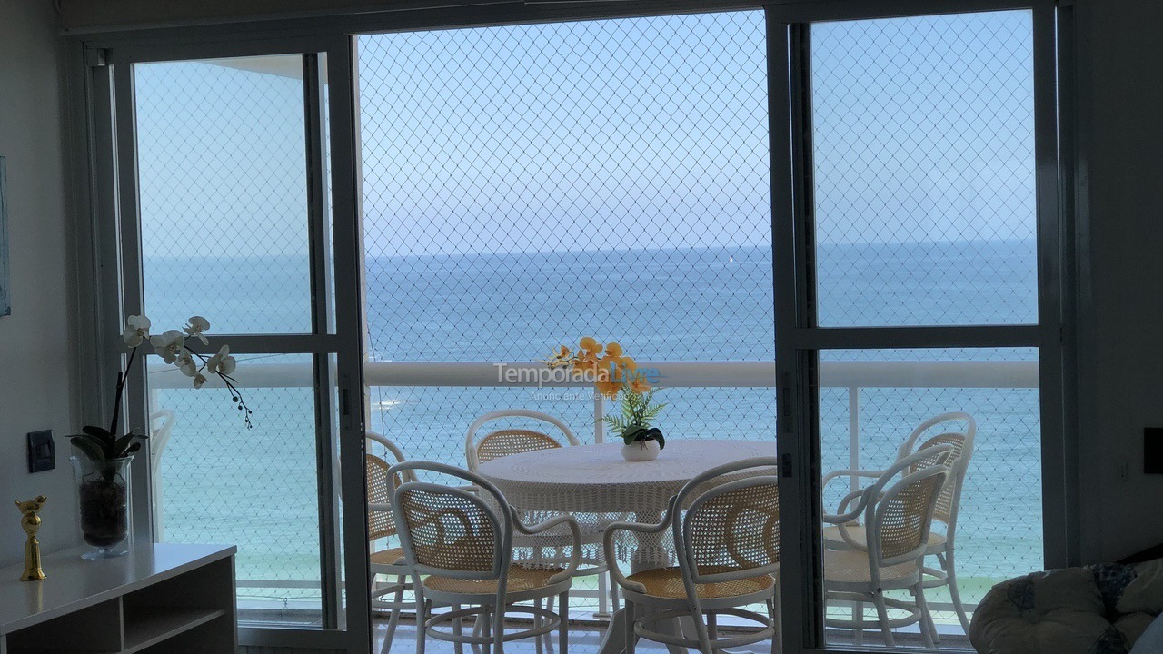 Apartamento para aluguel de temporada em Guarujá (Pitangueiras)