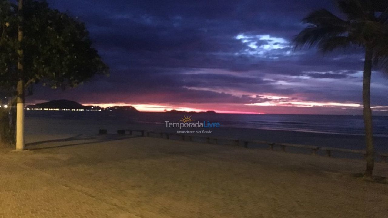 Apartamento para alquiler de vacaciones em Guarujá (Pitangueiras)