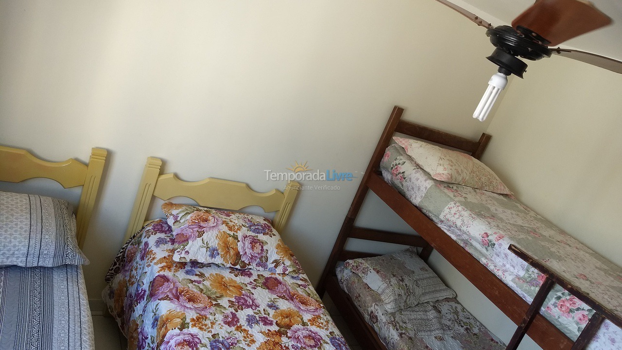 Apartment for vacation rental in Guarapari (Praia do Morro)