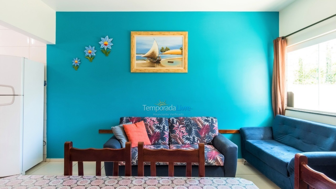 Apartamento para aluguel de temporada em Ubatuba (Praia das Toninhas)