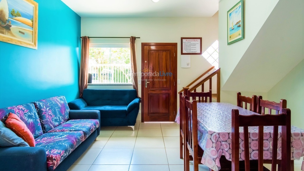 Apartamento para aluguel de temporada em Ubatuba (Praia das Toninhas)