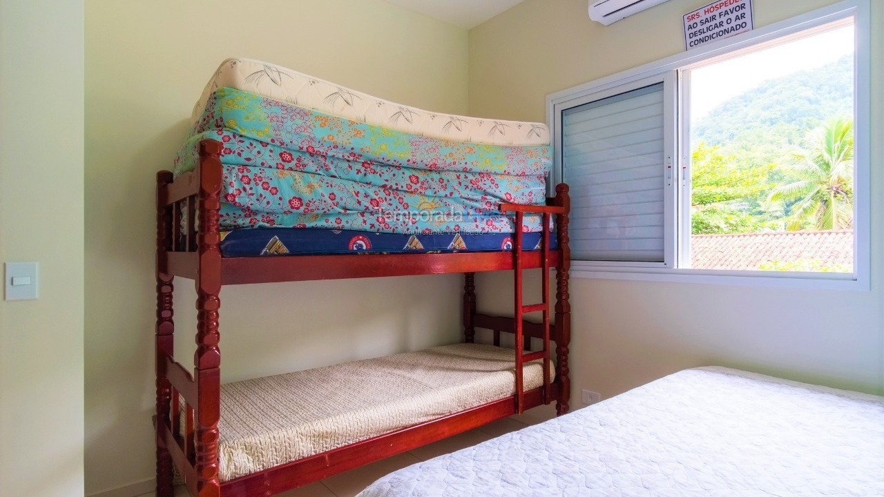 Apartamento para aluguel de temporada em Ubatuba (Praia das Toninhas)