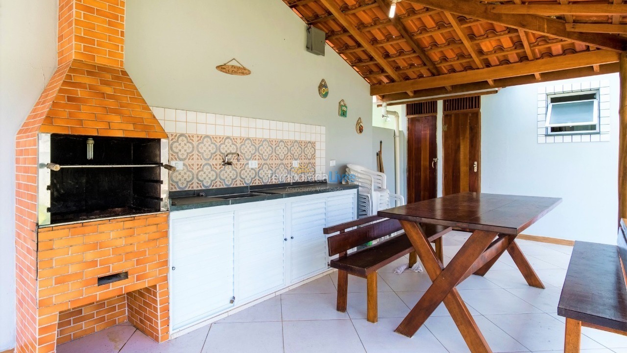 Apartamento para aluguel de temporada em Ubatuba (Praia das Toninhas)