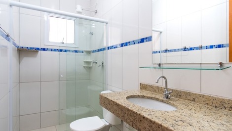 Banheiro social na sala