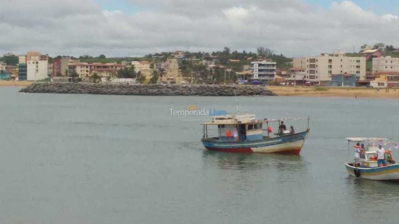 Apartment for vacation rental in Marataizes (Praia Central Frente Para O Mar)