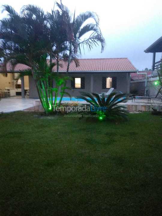 Casa para aluguel de temporada em Guaratuba (Coroados)