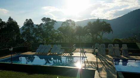 Chácara Laura Mariah locações p/ finais de semana e temporada