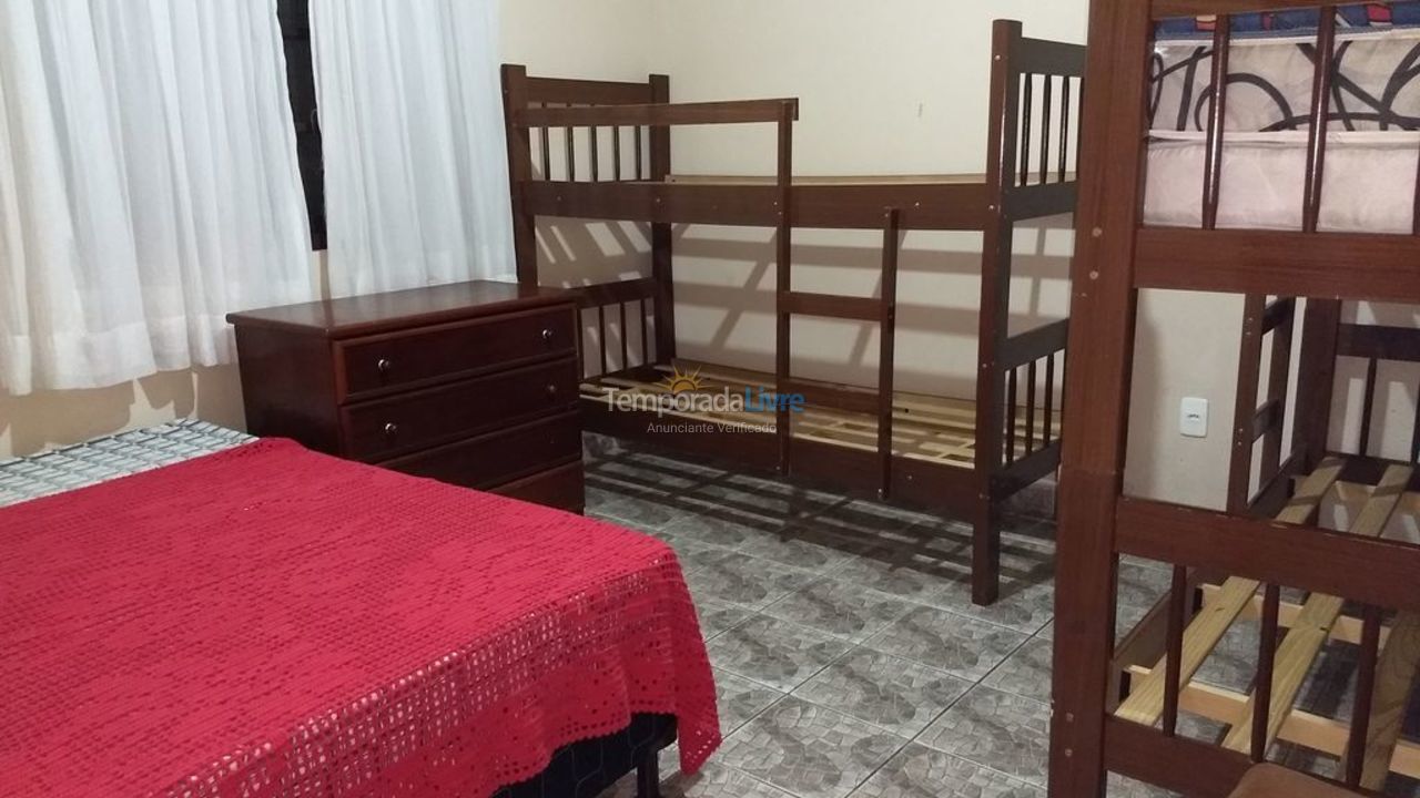 Chácara / sítio para aluguel de temporada em Nazaré Paulista (Ribeirao Acima)