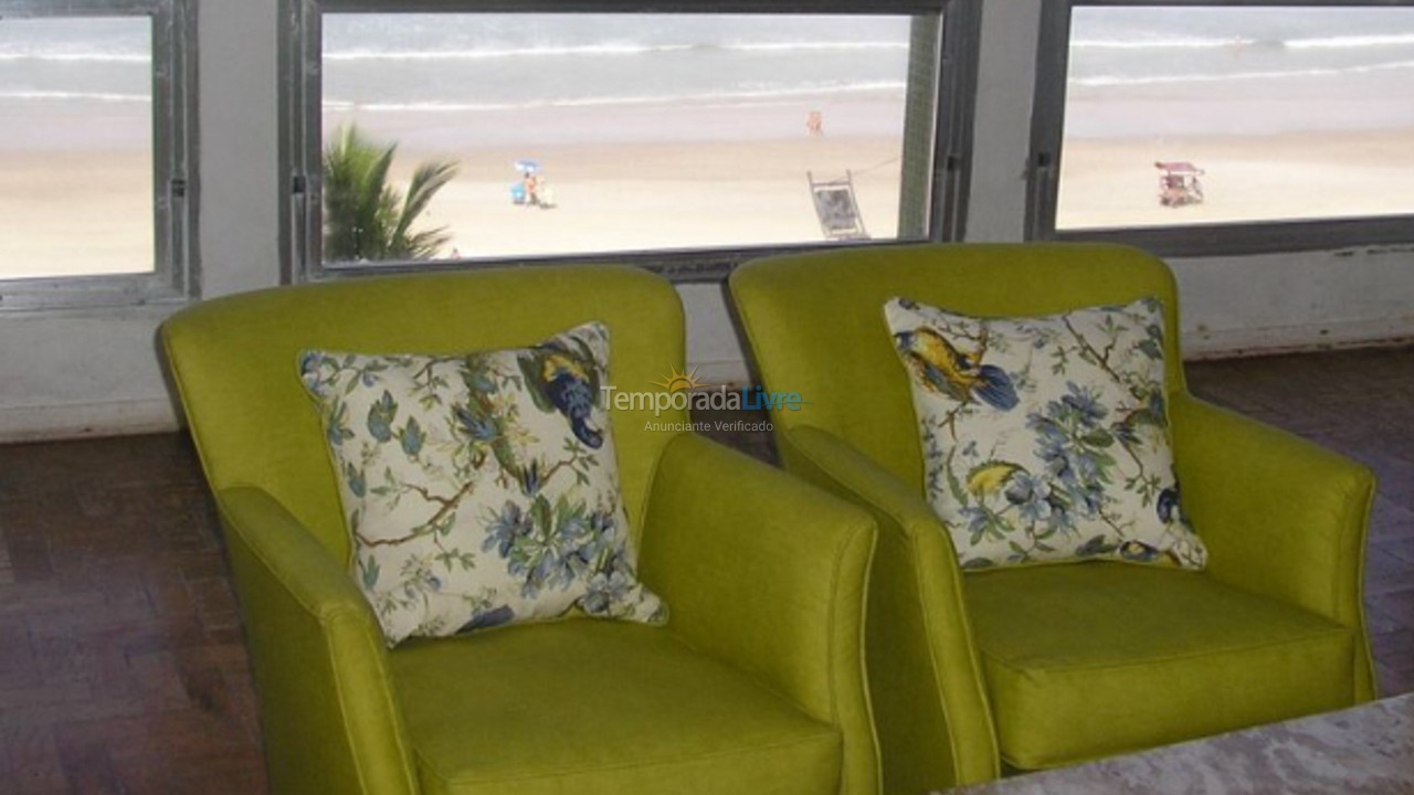 Apartamento para aluguel de temporada em Guarujá (Pitangueiras)