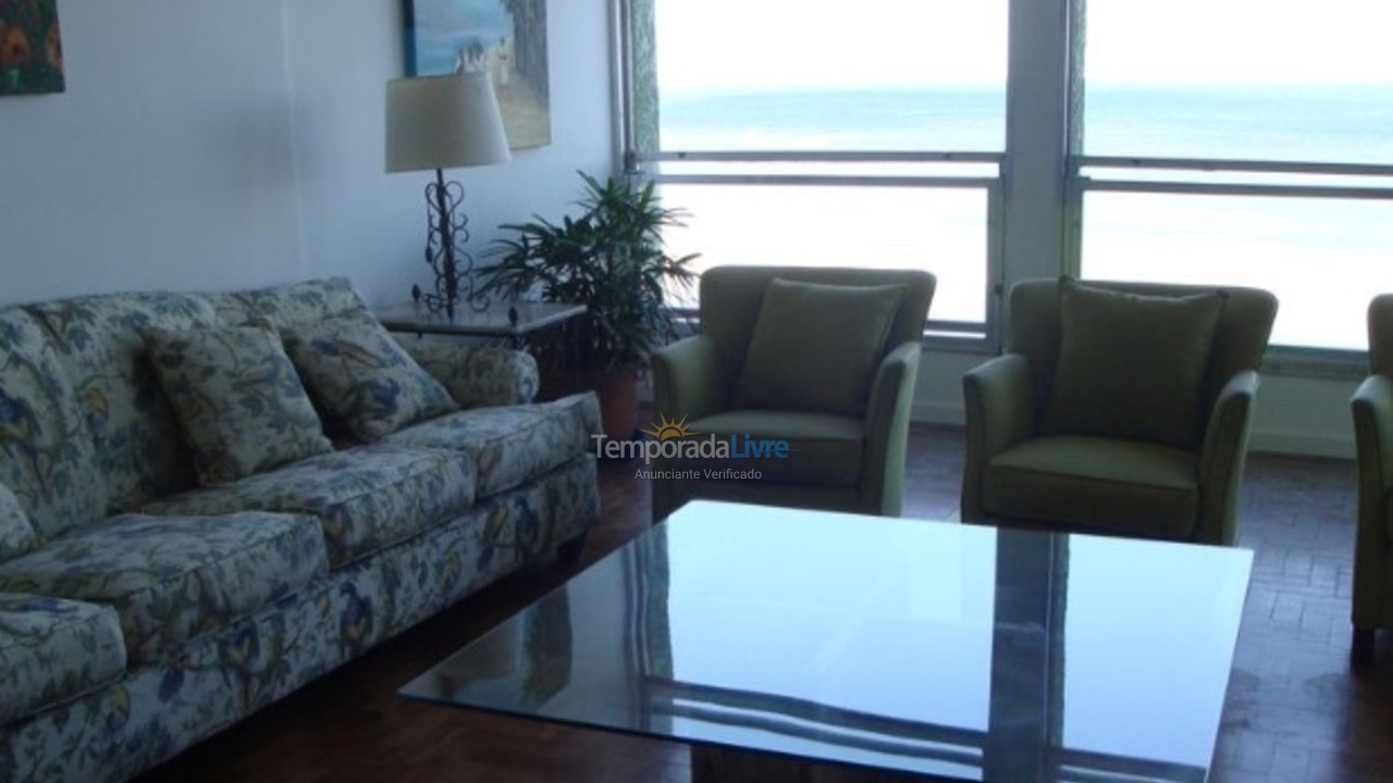 Apartamento para aluguel de temporada em Guarujá (Pitangueiras)