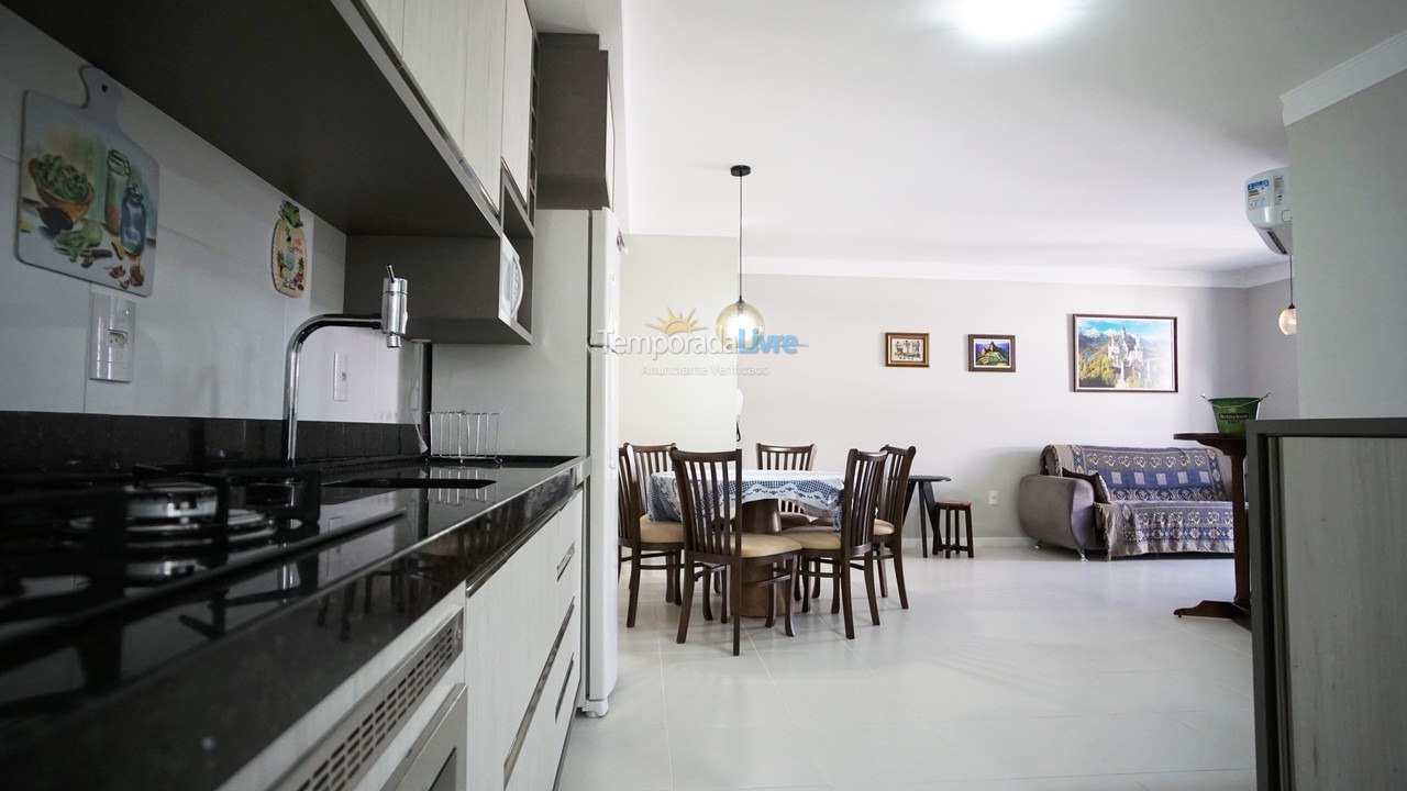 Apartamento para aluguel de temporada em Florianopolis (Praia dos Ingleses)