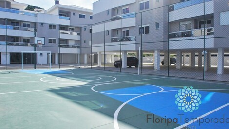 Apto completo, 1 quadra do mar! Quadra de esportes e piscina.