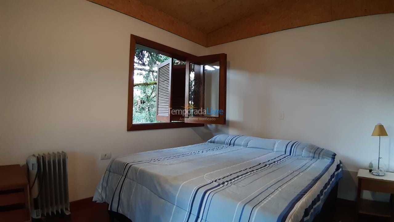House for vacation rental in Campos do Jordão (Loteamento Véu da Noiva)