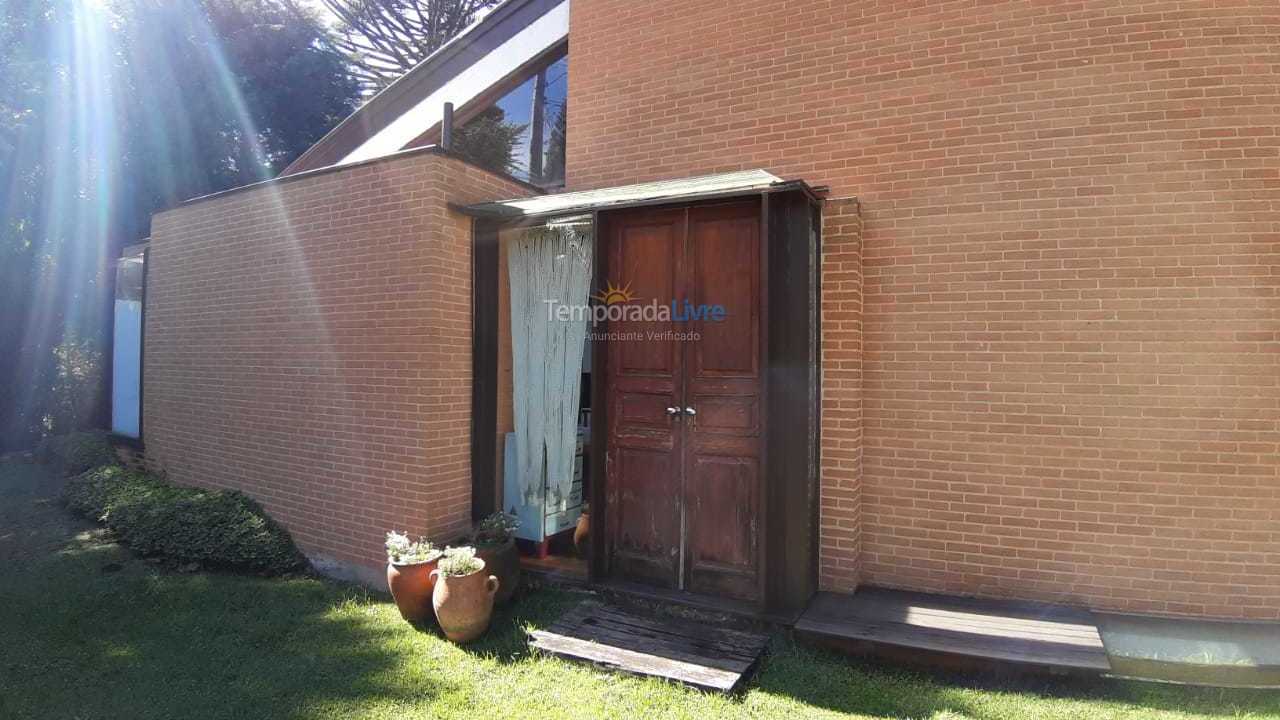 House for vacation rental in Campos do Jordão (Loteamento Véu da Noiva)