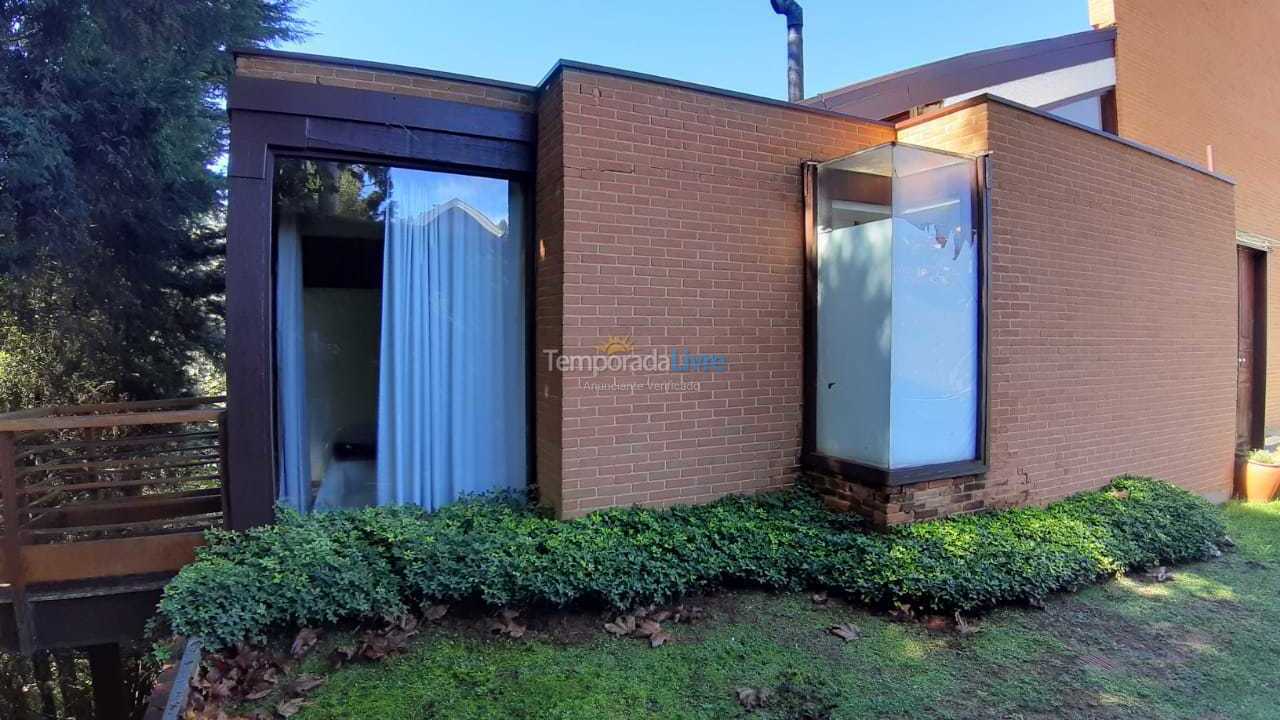 House for vacation rental in Campos do Jordão (Loteamento Véu da Noiva)