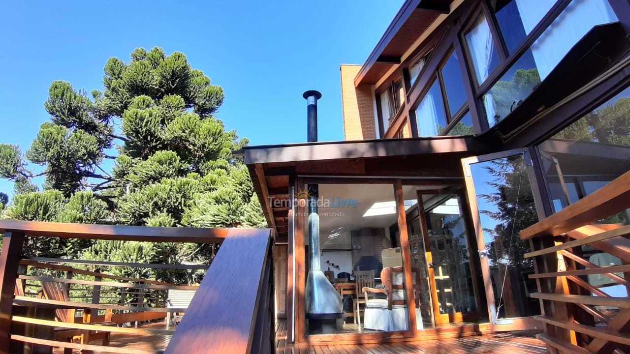 House for vacation rental in Campos do Jordão (Loteamento Véu da Noiva)