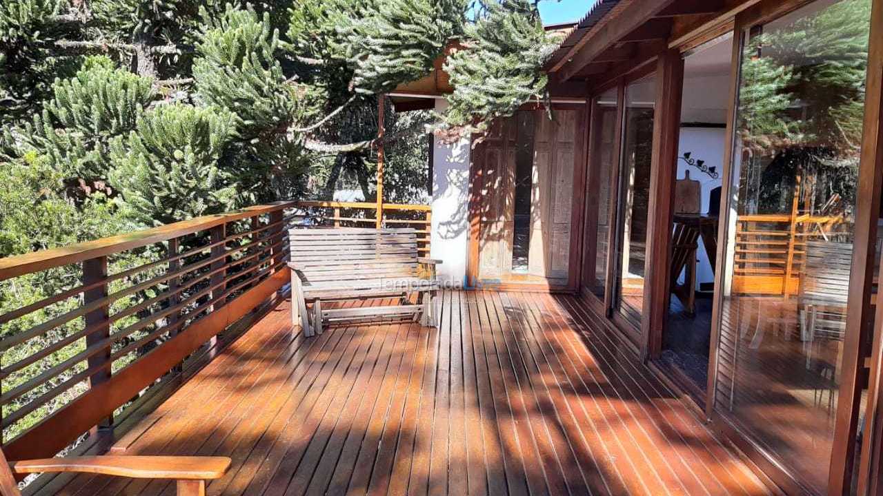 House for vacation rental in Campos do Jordão (Loteamento Véu da Noiva)