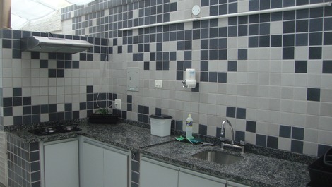 Pia e cooktop da churrasqueira