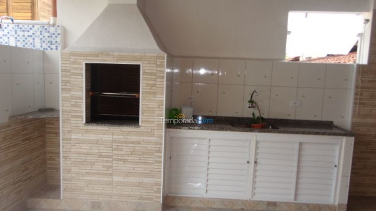 Casa para aluguel de temporada em Ubatuba (Praia do Lázaro)