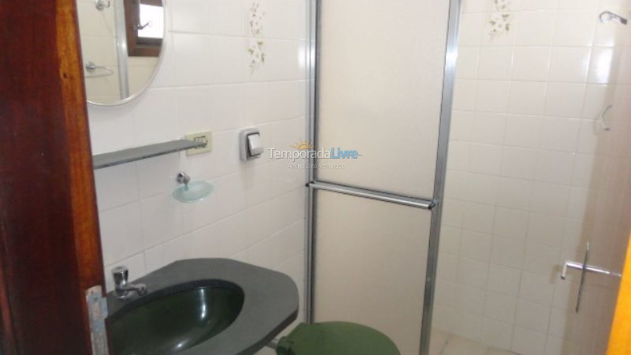 Casa para aluguel de temporada em Ubatuba (Praia do Lázaro)