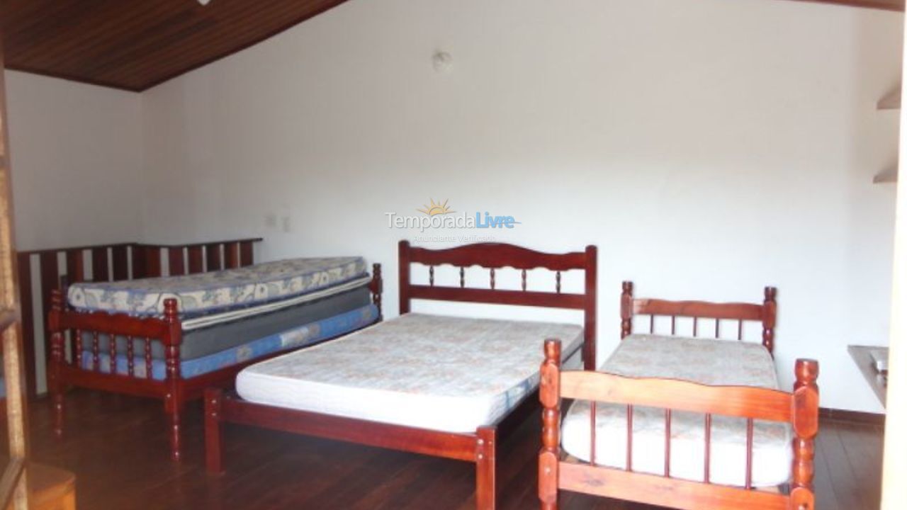 Casa para aluguel de temporada em Ubatuba (Praia do Lázaro)