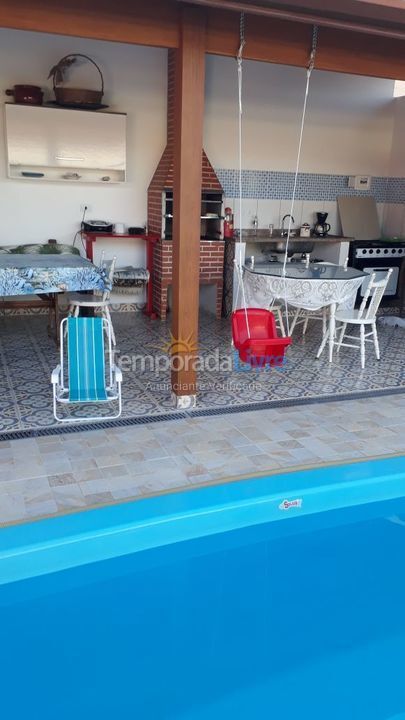 Casa para aluguel de temporada em Ubatuba (Praia das Toninhas)