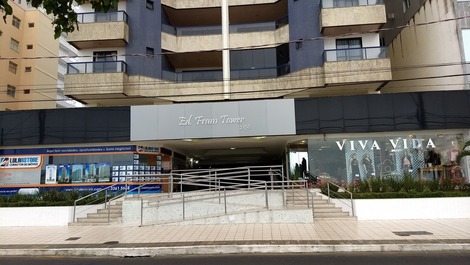 Ap of 3 bedrooms, partial view P / o sea, beach, 2 garages