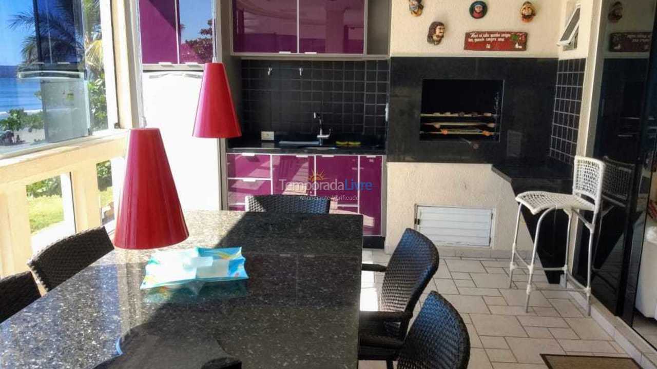 Apartamento para aluguel de temporada em Itapema (Meia Praia)